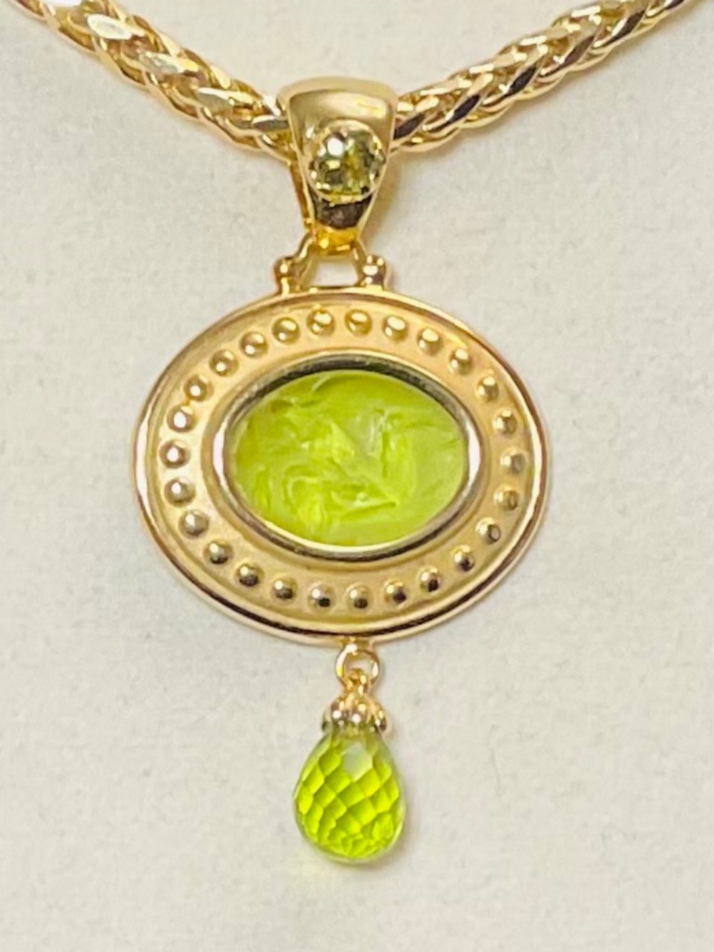 ๐ฎ๐น Tagliamonte Di Vincenza 14K Gold Venetian Intaglio & Peridot Pendant